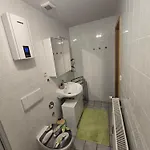 Apartman Ferienwohnung, Apartment, Monteurwohnung Mit Klimaanlage Wettin-loebejuen *