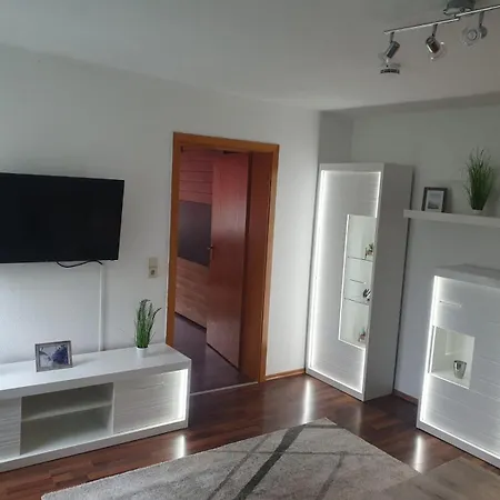 Ferienwohnung, Apartment, Monteurwohnung Mit Klimaanlage Wettin-loebejuen شقة Lobejun