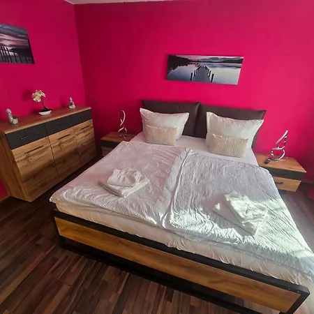 Lägenhet Ferienwohnung, Apartment, Monteurwohnung Mit Klimaanlage Wettin-loebejuen Lobejun