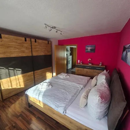 Ferienwohnung, Apartment, Monteurwohnung Mit Klimaanlage Wettin-loebejuen