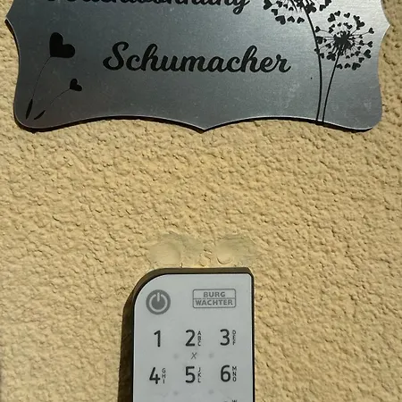 Ferienwohnung, Apartment, Monteurwohnung Mit Klimaanlage Wettin-loebejuen *