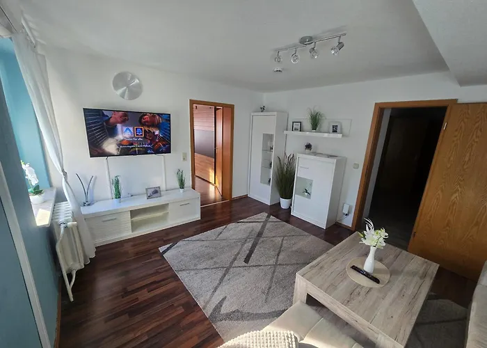 Ferienwohnung, Apartment, Monteurwohnung Mit Klimaanlage Wettin-loebejuen Lägenhet *