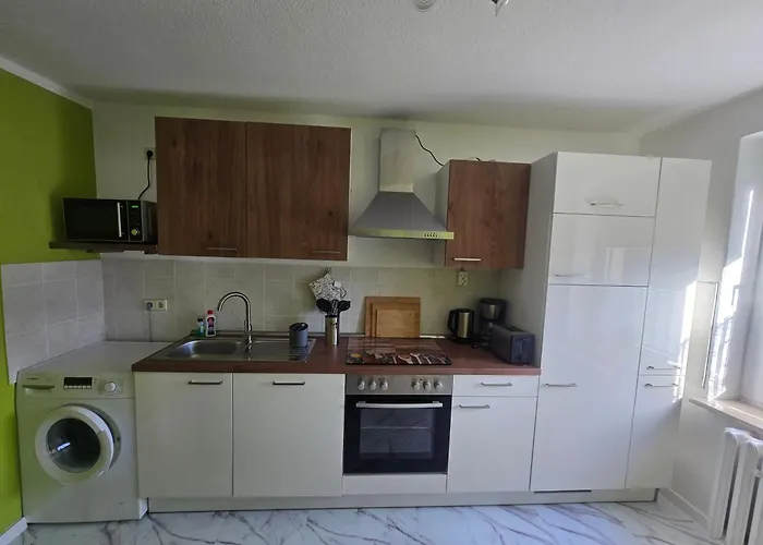 Lägenhet Ferienwohnung, Apartment, Monteurwohnung Mit Klimaanlage Wettin-loebejuen *